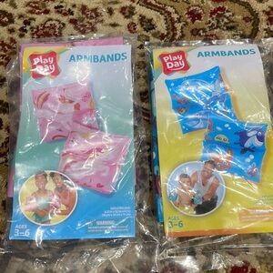 2 inflatable armbands for kids
